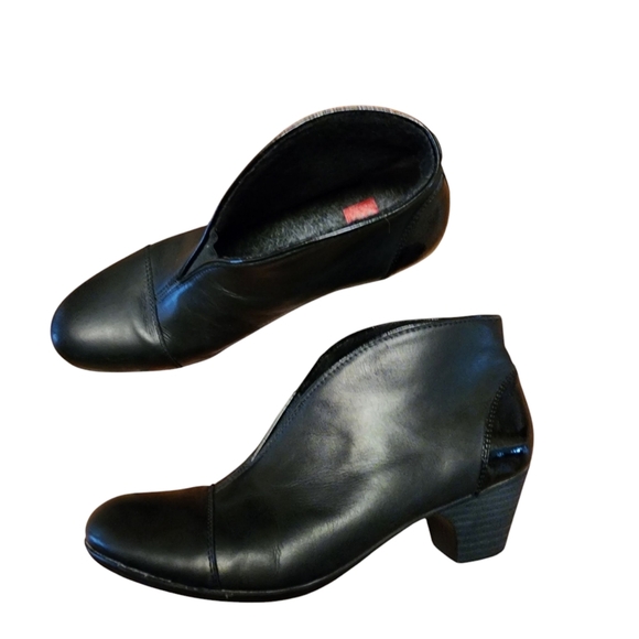 Rieker Black Leather Ankle Booties Size 37 - Picture 1 of 11